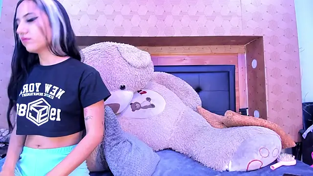 SofiAndNicol online show from November 2025 10:51:02 AM