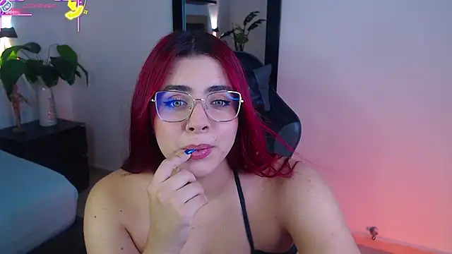 lizowenn  online show from September 2025 07:25:01 PM