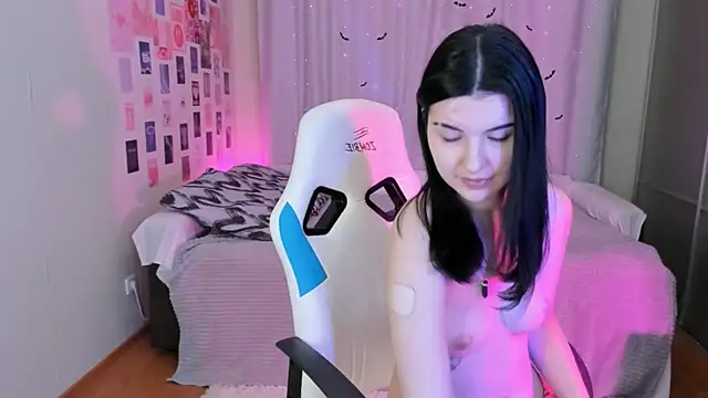 Vanessa Verona online show from February 2025 12:30:01 AM