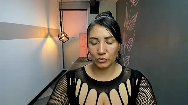 GiaFox  online show from March 2025 07:43:02 AM