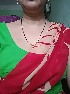 Snapshot of Rosy-B chatting on May 2026 12:05:01 AM Rosy-B online show from May 2026 12:05:01 AM