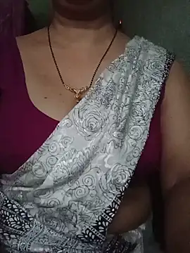 Snapshot of Rosy-B chatting on May 2026 09:51:02 AM Rosy-B online show from May 2026 09:51:02 AM