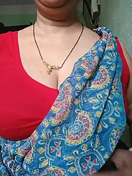 Snapshot of Rosy-B chatting on July 2026 12:54:01 AM Rosy-B online show from July 2026 12:54:01 AM