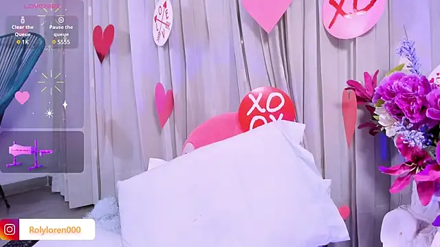 Snapshot of RolyLoren chatting on February 2025 12:49:01 AM RolyLoren online show from February 2025 12:49:01 AM