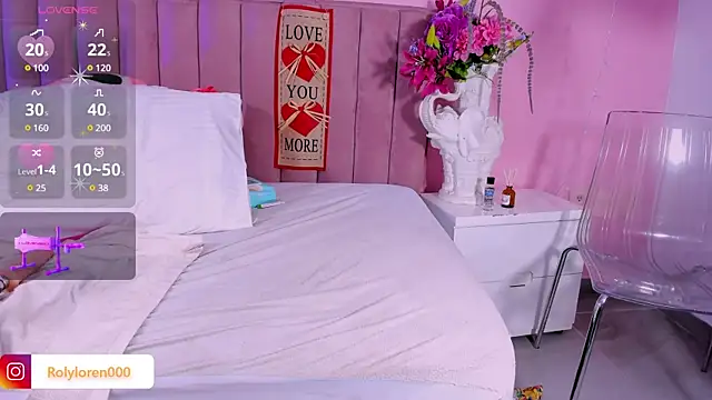 Snapshot of RolyLoren chatting on February 2025 07:48:01 AM RolyLoren online show from February 2025 07:48:01 AM