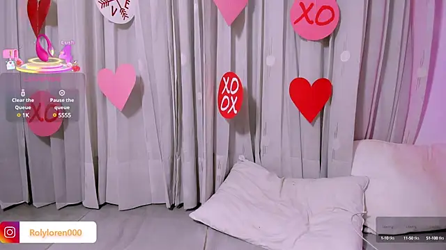 Snapshot of RolyLoren chatting on March 2025 09:45:01 PM RolyLoren online show from March 2025 09:45:01 PM