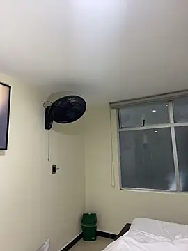 Valentinabaker online show from January 2026 01:37:02 PM