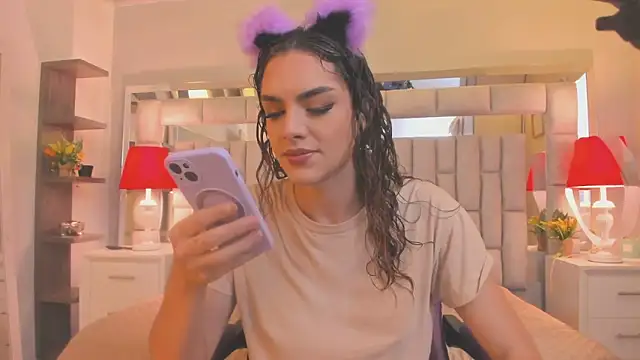 mariiahneedles online show from February 2026 10:49:01 PM