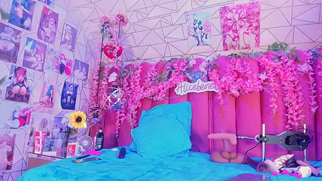 Snapshot of Alicebenett chatting on November 2025 10:20:02 PM Alicebenett online show from November 2025 10:20:02 PM