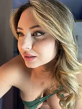 SaraFerreira online show from October 2025 01:22:01 AM