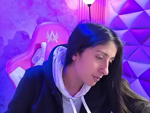 Cameron cutte online show from February 2026 03:18:01 AM