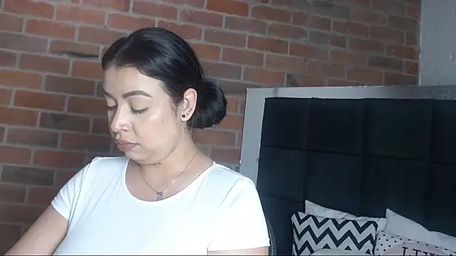 Snapshot of salome__hills1 chatting on January 2025 09:20:01 PM salome hills1 online show from January 2025 09:20:01 PM