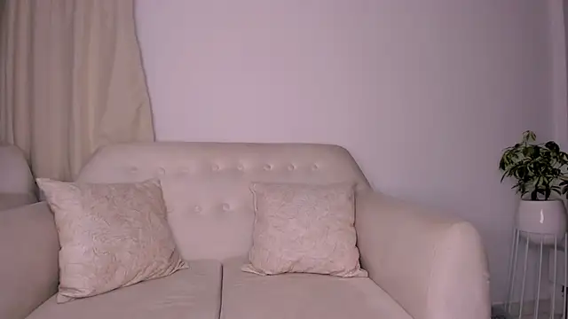 DannaHyde online show from February 2025 07:34:01 PM