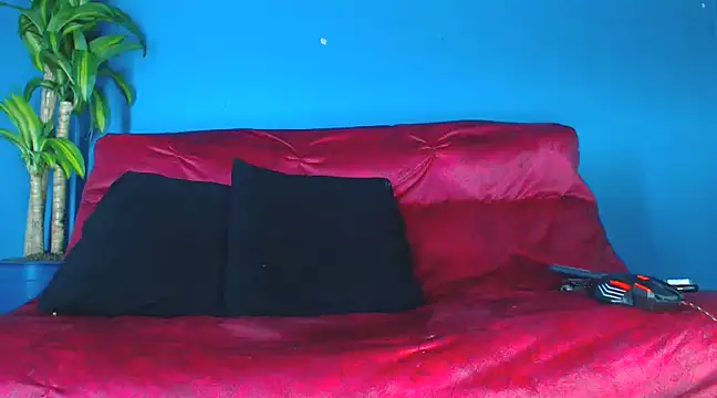 Snapshot of Mracialatina chatting on February 2025 11:03:02 PM Mracialatina online show from February 2025 11:03:02 PM