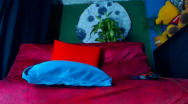 Snapshot of Mracialatina chatting on March 2025 12:48:02 AM Mracialatina online show from March 2025 12:48:02 AM