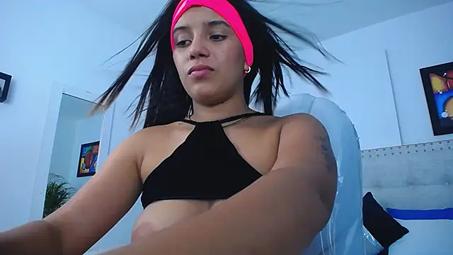 Chiqui milk  online show from January 2025 11:00:01 PM