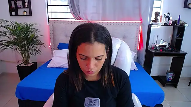 Chiqui milk  online show from March 2025 07:49:01 PM