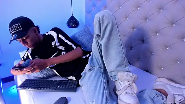 dikey 62 online show from December 2024 09:26:01 PM