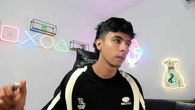 dikey 62 online show from March 2025 11:27:02 PM