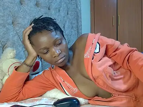 Naughty Girl17 online show from February 2025 11:22:01 PM