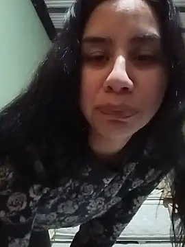 Michellluxo online show from June 2026 09:28:01 PM
