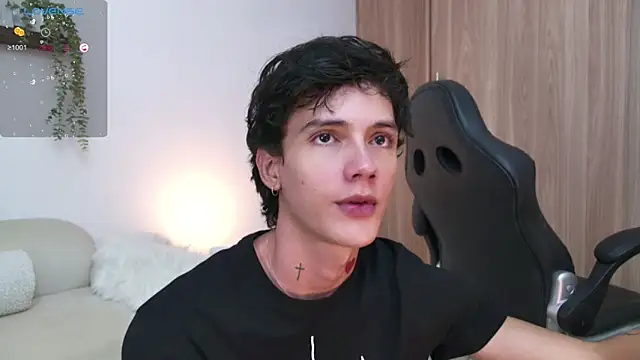 Snapshot of badboy_one_ chatting on September 2025 11:21:01 PM badboy one online show from September 2025 11:21:01 PM