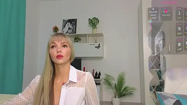 Molliblum online show from October 2025 02:13:01 PM