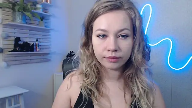 holly xglam online show from January 2025 03:23:02 AM