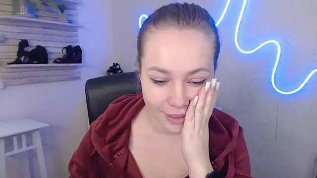 holly xglam online show from January 2025 08:43:01 AM