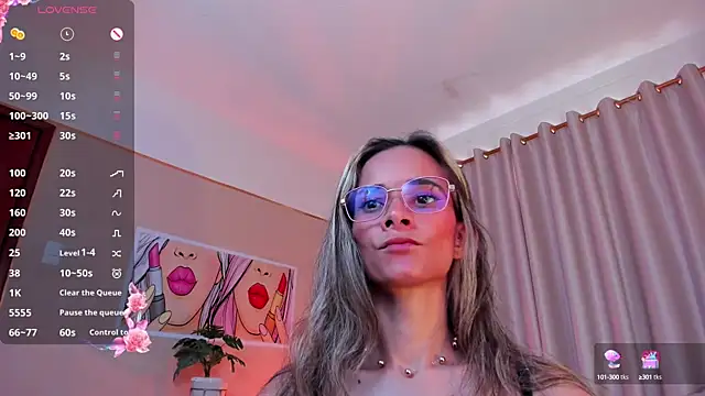 SkiinnyAna online show from February 2025 07:41:02 PM