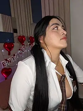 miel gomez online show from February 2026 10:16:02 PM