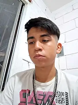 ElGiyuu25 online show from January 2026 08:29:02 AM