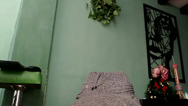 thirstymoonxx online show from December 2024 09:39:01 PM