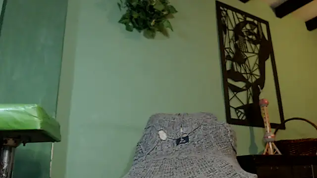 thirstymoonxx online show from January 2025 12:50:02 AM