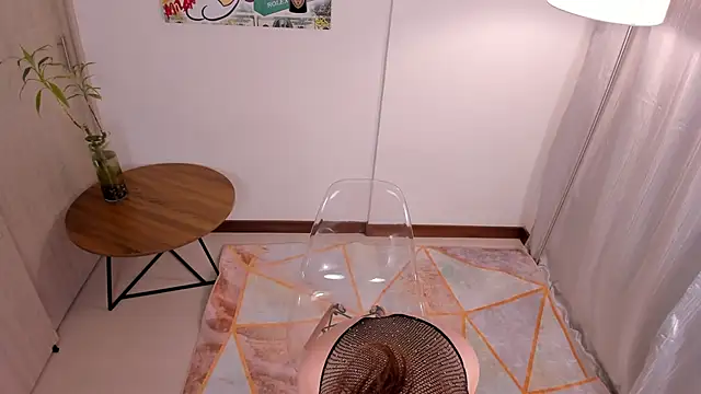  Miss Kimm online show from February 2025 06:48:02 PM