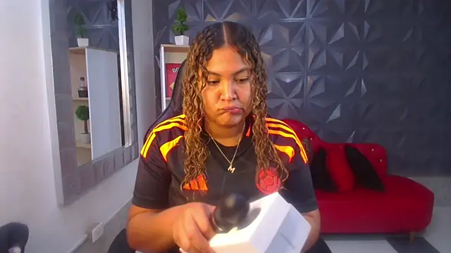 Cristal War online show from September 2025 09:58:01 PM