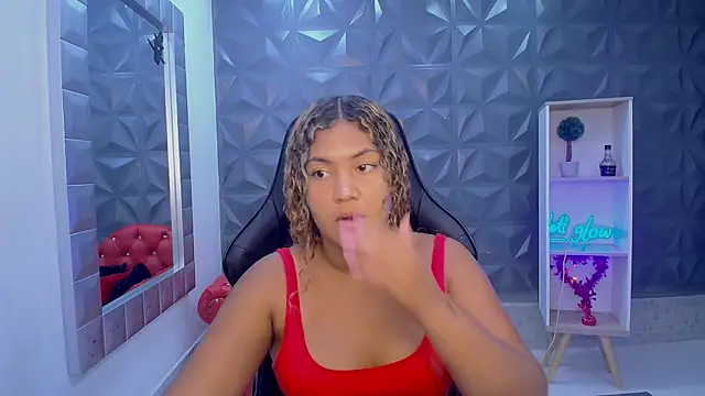 Cristal War online show from March 2026 09:25:01 PM