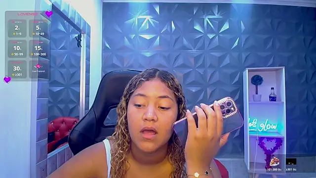 Cristal War online show from April 2026 10:53:01 PM