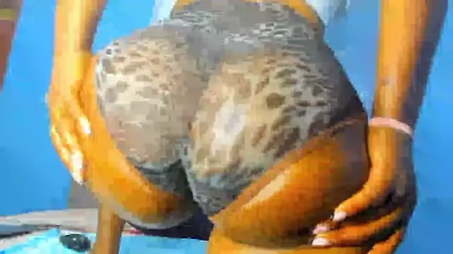 Natasha Spencer online show from September 2025 09:21:01 AM