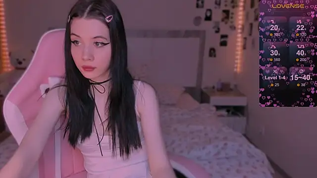 CoddleWeeper  online show from December 2024 11:18:02 AM