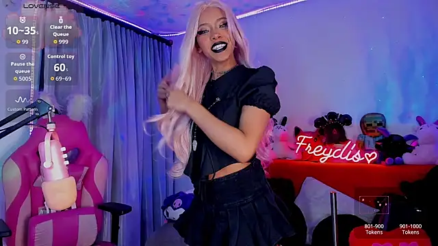 Miss freydis online show from February 2026 04:31:01 AM