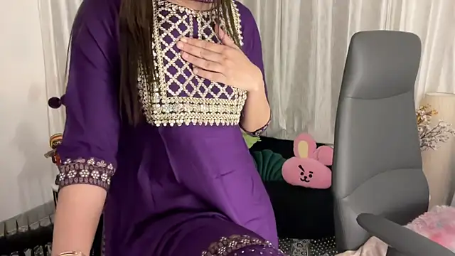 Unique-Beauty online show from March 2025 02:51:01 PM