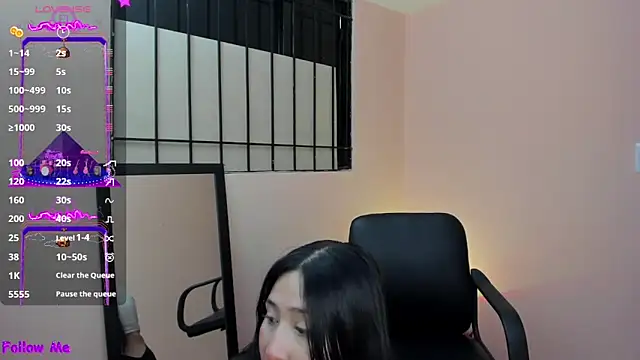 Snapshot of cherrycurvyyy chatting on November 2025 07:34:02 PM cherrycurvyyy online show from November 2025 07:34:02 PM