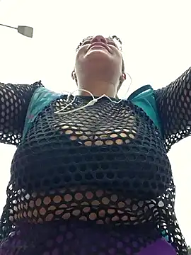 Selket11 online show from November 2025 02:40:02 PM