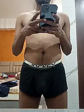 JerryJerome01 online show from February 2026 10:06:01 PM