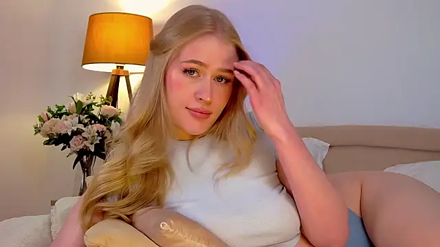 JuliaJaee online show from January 2025 11:13:01 PM