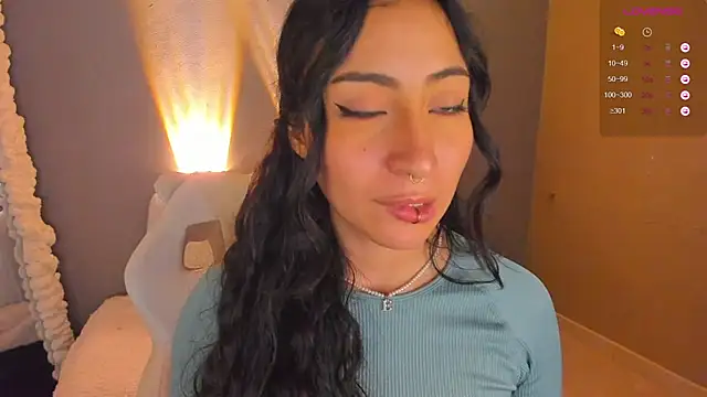 amber curly online show from January 2025 07:18:02 PM