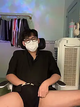 Snapshot of MinhTuanLive chatting on March 2025 11:56:01 AM MinhTuanLive online show from March 2025 11:56:01 AM