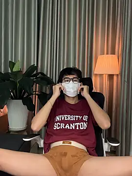 Snapshot of MinhTuanLive chatting on February 2026 08:10:01 AM MinhTuanLive online show from February 2026 08:10:01 AM