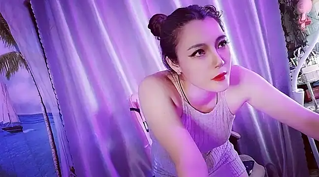 Sugar lipsz online show from March 2025 04:20:01 PM